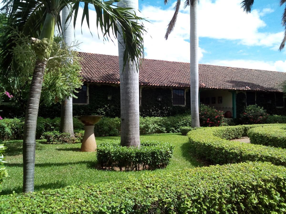 Hotel El Convento Leon Nicaragua Экстерьер фото